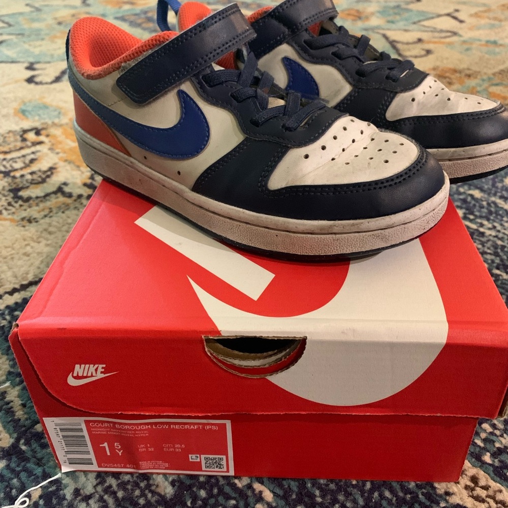 Nike Kids' Navy and Cream Sneakers